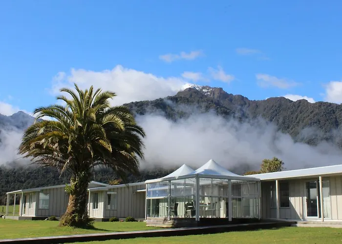 Franz Josef Oasis