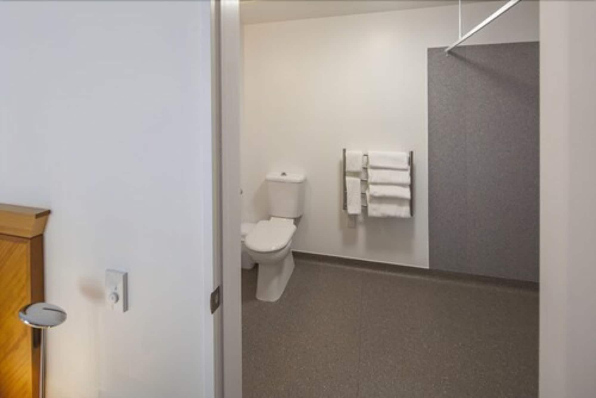 Oasis Hotel 4*